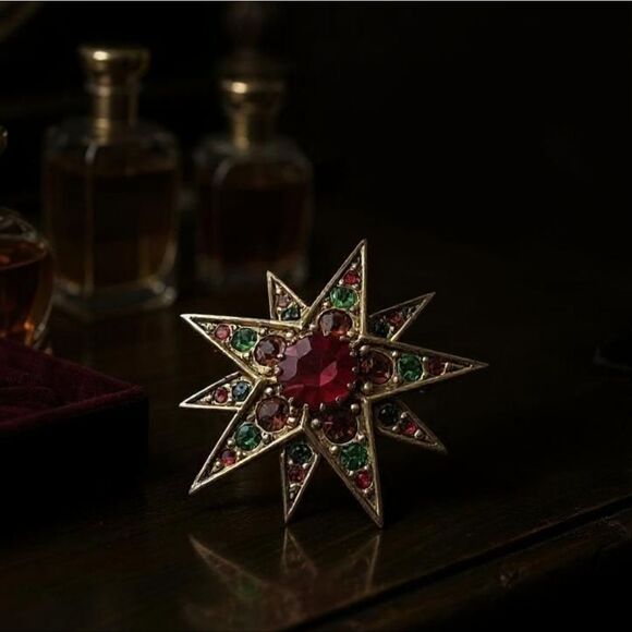 Vintage Joan Rivers Gold Tone Rhinestone Starburst Brooch - Picture 1 of 6